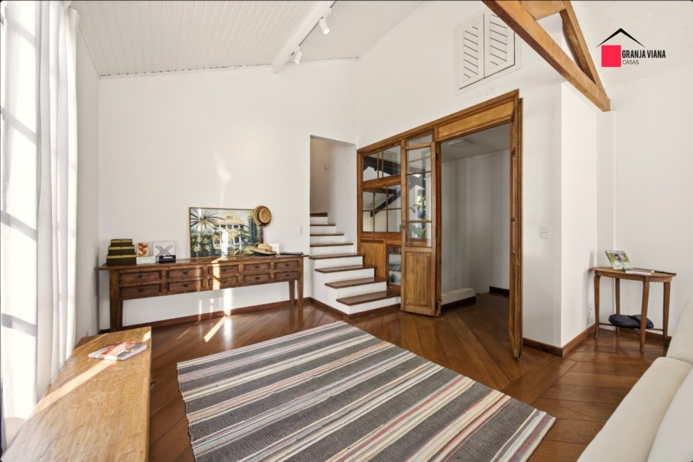 Casa de Alto Padrão à Venda na Granja Viana | 4 Suítes | 700 m² | Ao Lado do Shopping Granja Viana foto 50