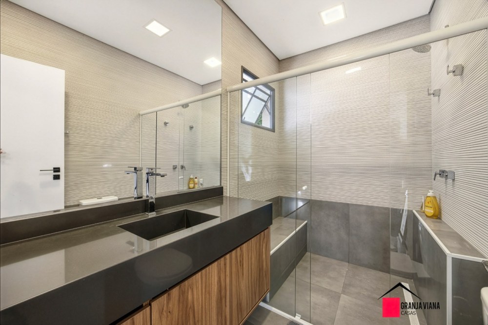Casa de Alto Padrão à Venda na Granja Viana | 4 Suítes | 700 m² | Ao Lado do Shopping Granja Viana foto 57