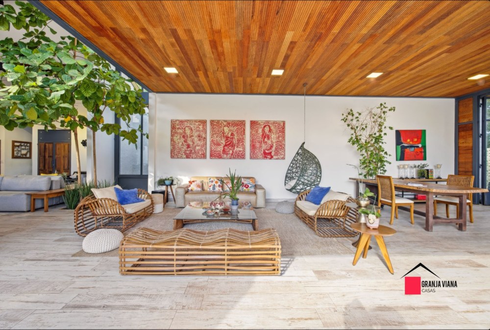 Casa de Alto Padrão à Venda na Granja Viana | 4 Suítes | 700 m² | Ao Lado do Shopping Granja Viana foto 66