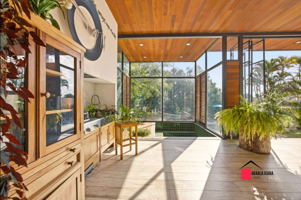 Casa de Alto Padrão à Venda na Granja Viana | 4 Suítes | 700 m² | Ao Lado do Shopping Granja Viana foto 69