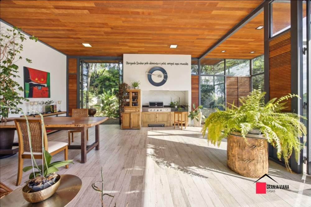 Casa de Alto Padrão à Venda na Granja Viana | 4 Suítes | 700 m² | Ao Lado do Shopping Granja Viana foto 70