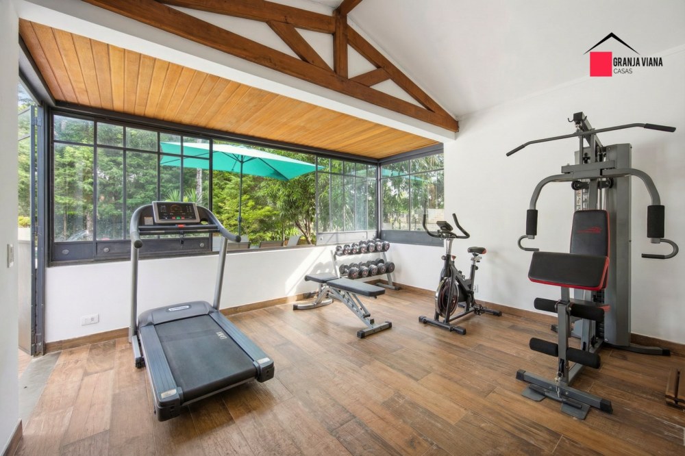 Casa de Alto Padrão à Venda na Granja Viana | 4 Suítes | 700 m² | Ao Lado do Shopping Granja Viana foto 73