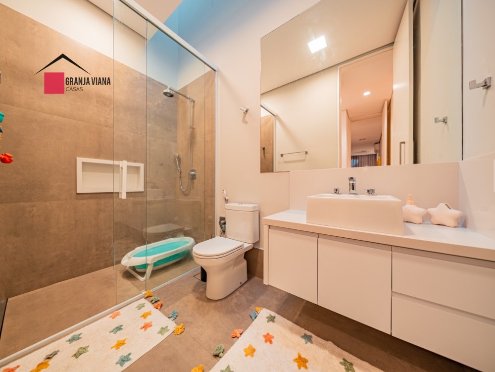 Casa à venda com porteira fechada no condomínio Alphaville Granja Viana foto 35