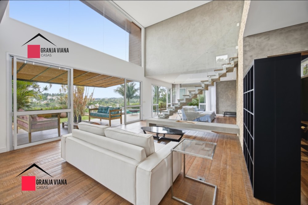 Casa semimobiliada à venda no condomínio Golf Village com vista para horizonte foto 18