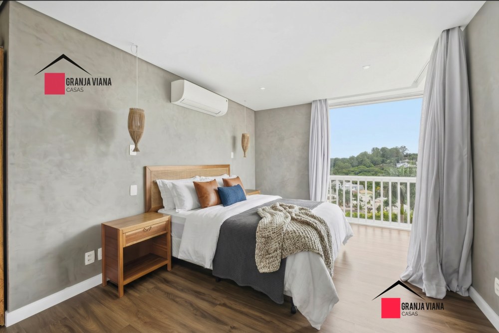 Casa semimobiliada à venda no condomínio Golf Village com vista para horizonte foto 42