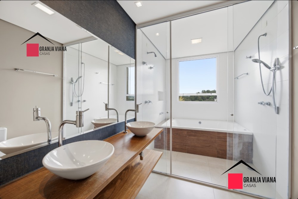 Casa semimobiliada à venda no condomínio Golf Village com vista para horizonte foto 44