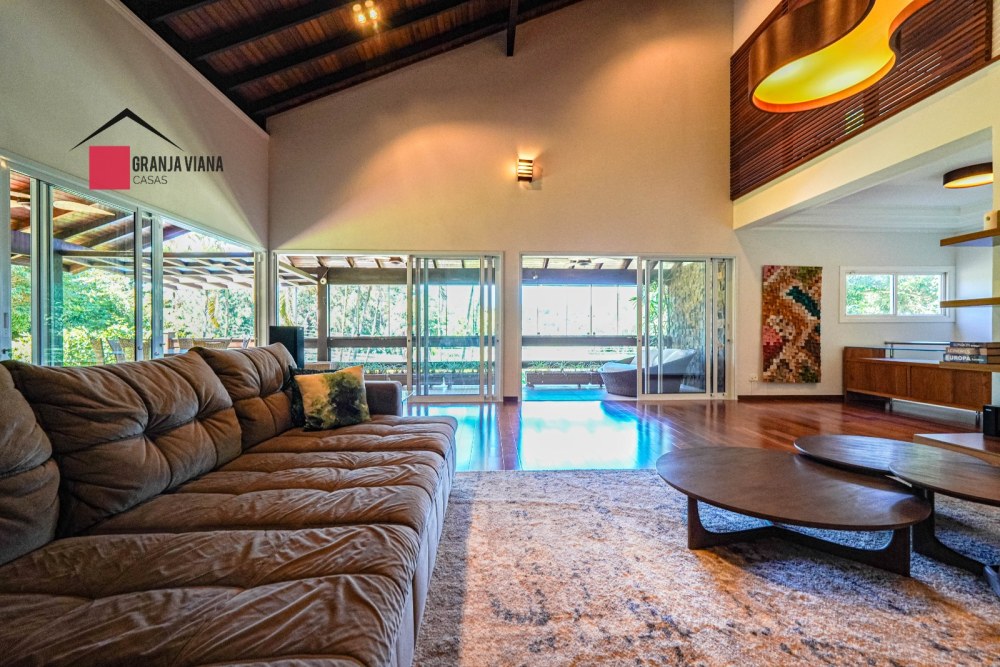 Casa com 4 dormitórios, sendo 4 suítes para venda na região Granja Viana - Cotia - SP foto 14