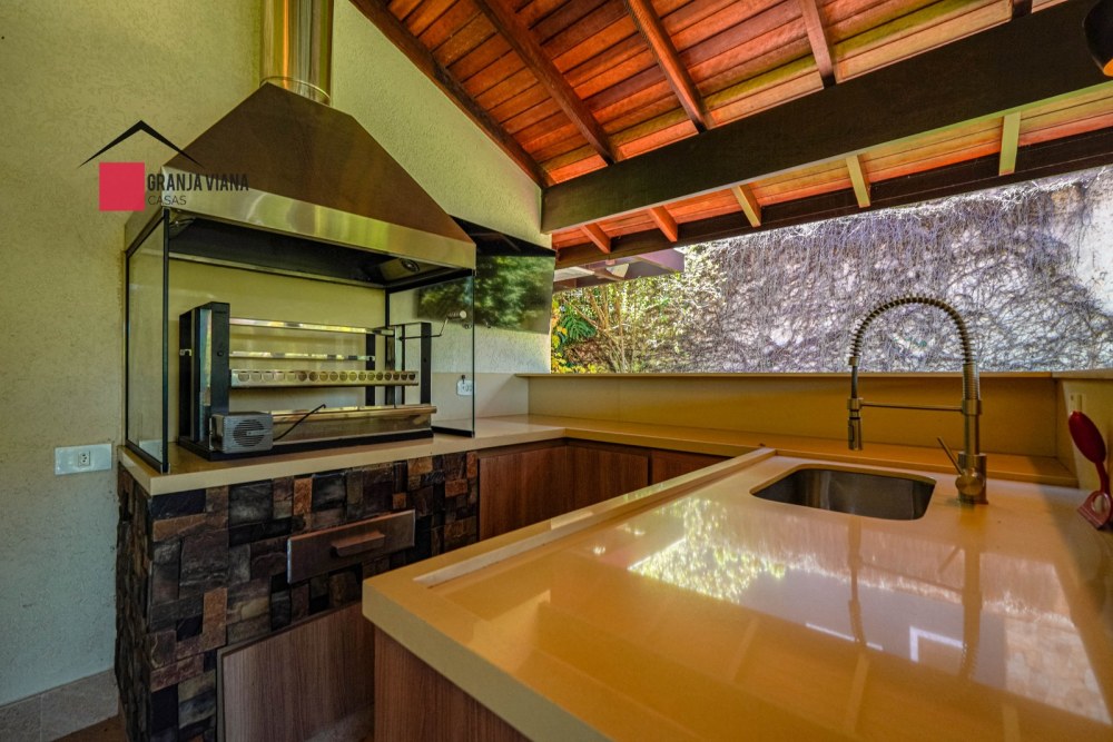 Casa com 4 dormitórios, sendo 4 suítes para venda na região Granja Viana - Cotia - SP foto 18