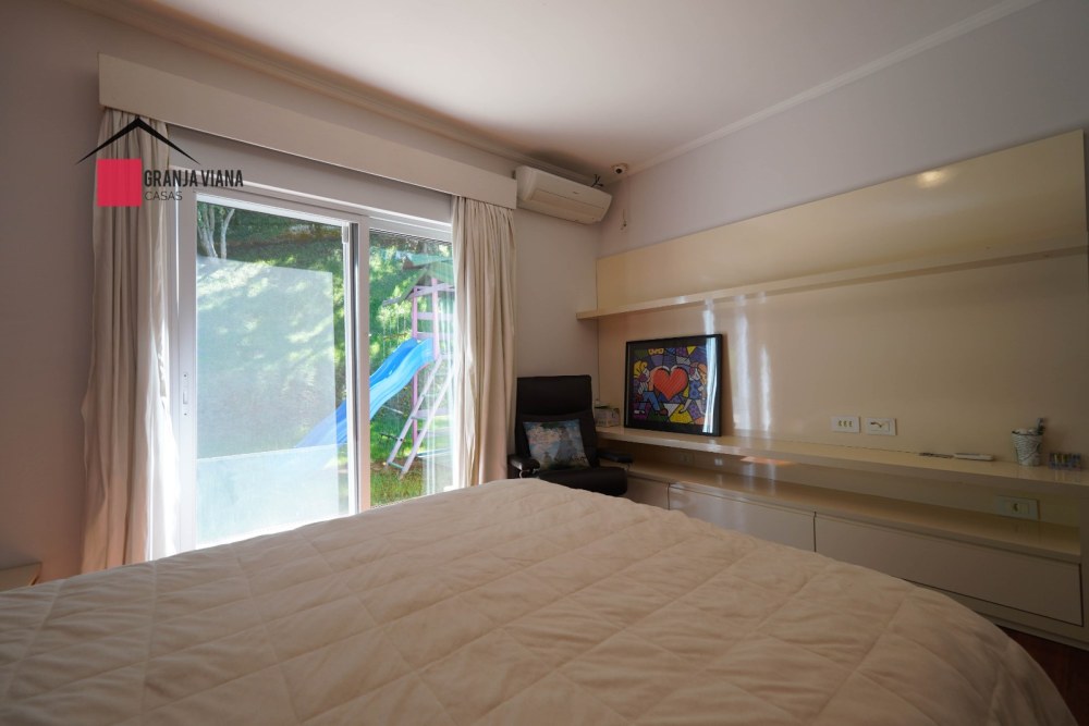Casa com 4 dormitórios, sendo 4 suítes para venda na região Granja Viana - Cotia - SP foto 26