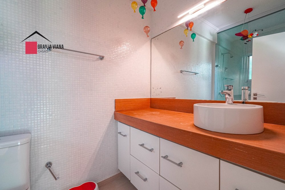 Casa com 4 dormitórios, sendo 4 suítes para venda na região Granja Viana - Cotia - SP foto 29