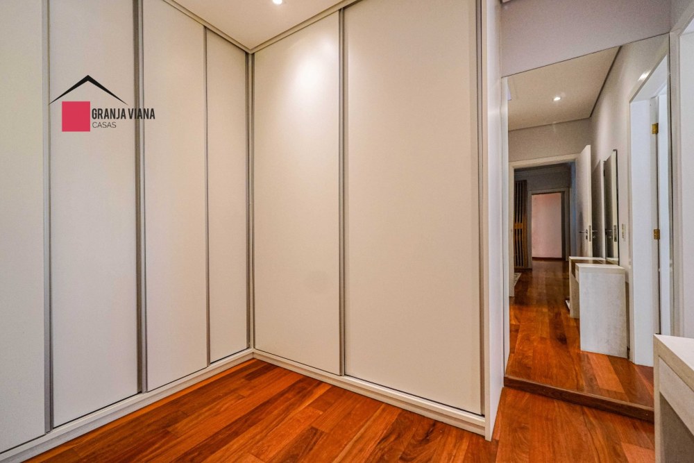 Casa com 4 dormitórios, sendo 4 suítes para venda na região Granja Viana - Cotia - SP foto 36
