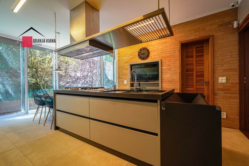 Casa com 4 dormitórios, sendo 4 suítes para venda na região Granja Viana - Cotia - SP foto 38