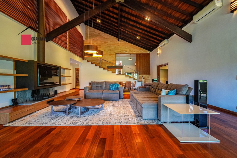 Casa com 4 dormitórios, sendo 4 suítes para venda na região Granja Viana - Cotia - SP foto 46