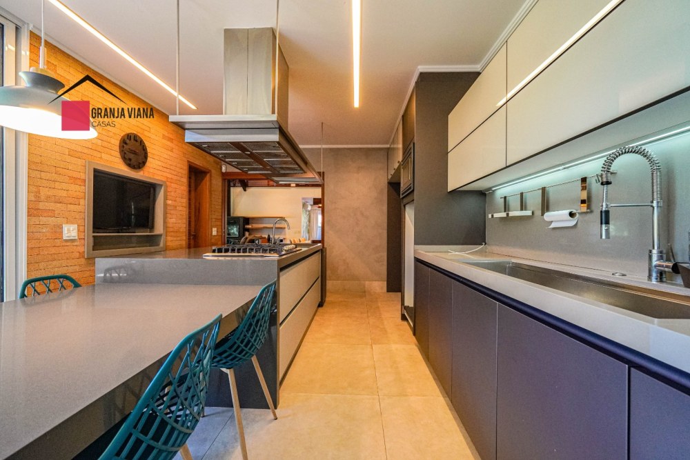 Casa com 4 dormitórios, sendo 4 suítes para venda na região Granja Viana - Cotia - SP foto 52