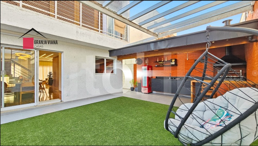 Casa de alto padrão à venda porteira fechada no condomínio Quinta da Vila Real, Granja Viana, 3 suítes, 4 vagas e 300m² de área. foto 29