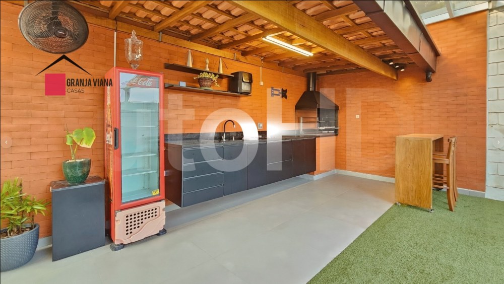 Casa de alto padrão à venda porteira fechada no condomínio Quinta da Vila Real, Granja Viana, 3 suítes, 4 vagas e 300m² de área. foto 30
