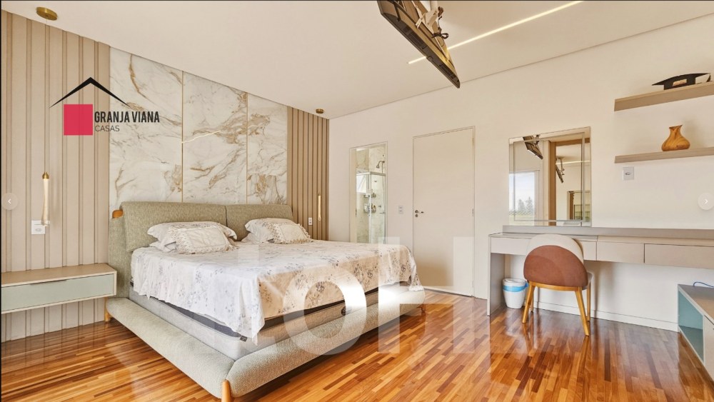 Casa de alto padrão à venda porteira fechada no condomínio Quinta da Vila Real, Granja Viana, 3 suítes, 4 vagas e 300m² de área. foto 32