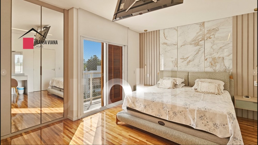 Casa de alto padrão à venda porteira fechada no condomínio Quinta da Vila Real, Granja Viana, 3 suítes, 4 vagas e 300m² de área. foto 33
