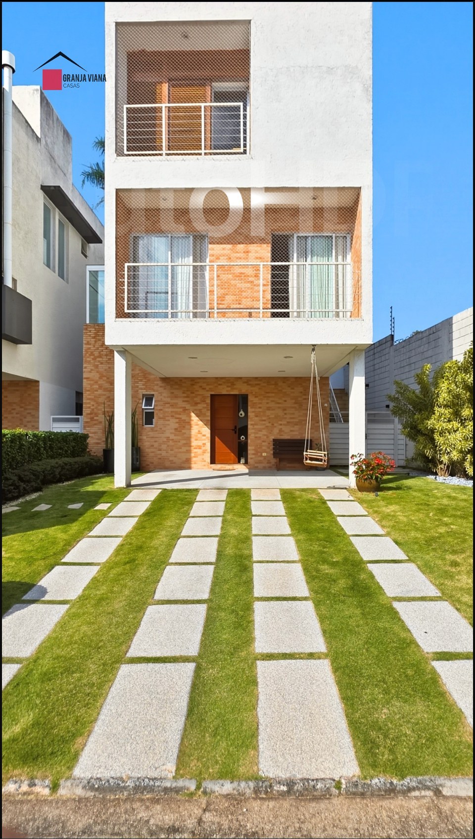 Casa de alto padrão à venda porteira fechada no condomínio Quinta da Vila Real, Granja Viana, 3 suítes, 4 vagas e 300m² de área. foto 41