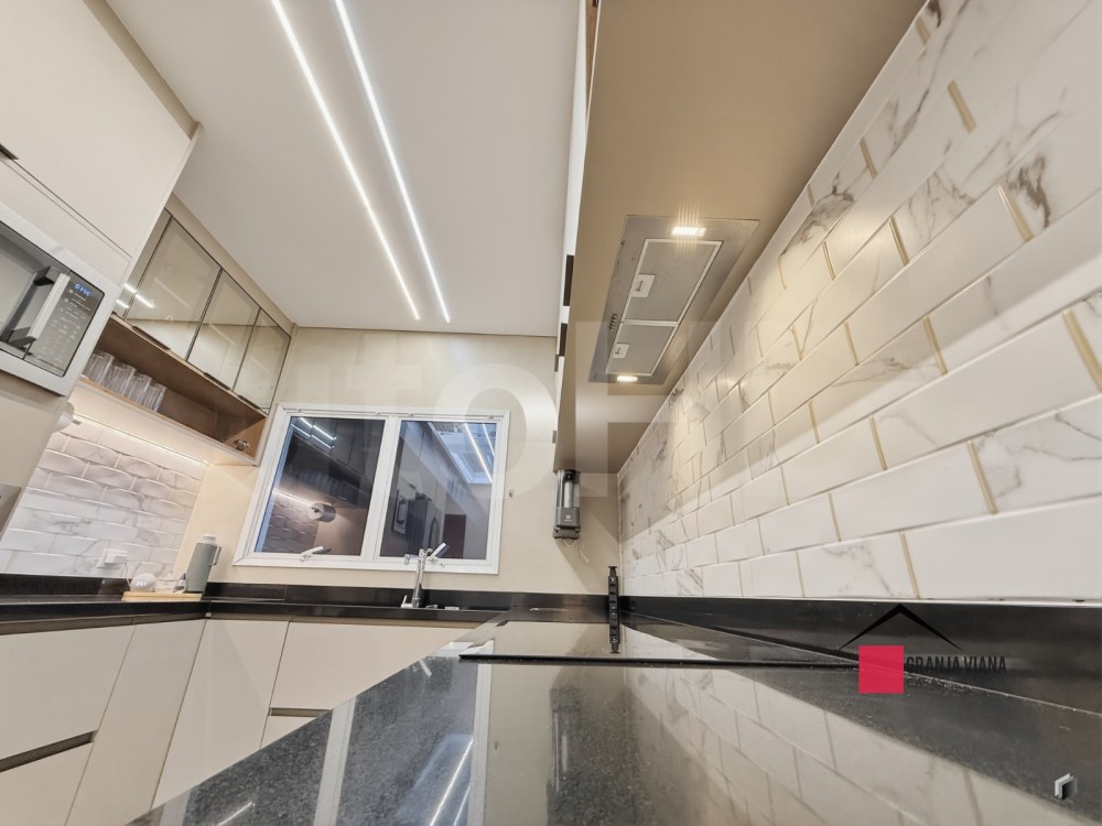 Casa de alto padrão à venda porteira fechada no condomínio Quinta da Vila Real, Granja Viana, 3 suítes, 4 vagas e 300m² de área. foto 45