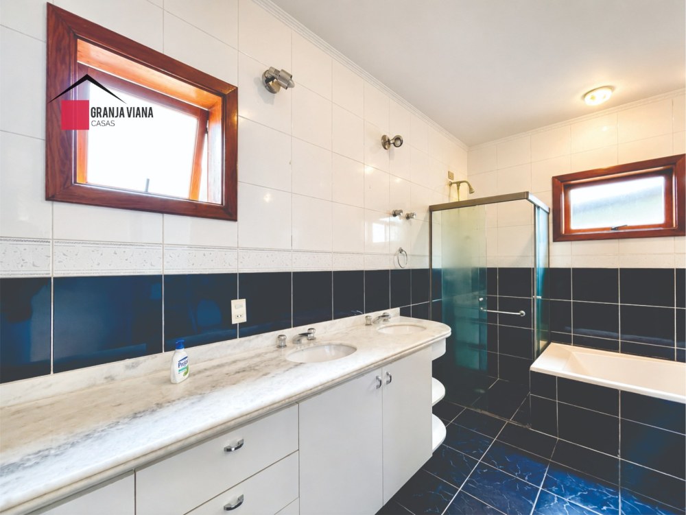 Casa com 4 dormitórios à venda, 356 m² por R$ 1.600.000,00 - Granja Viana - Carapicuíba/SP foto 47
