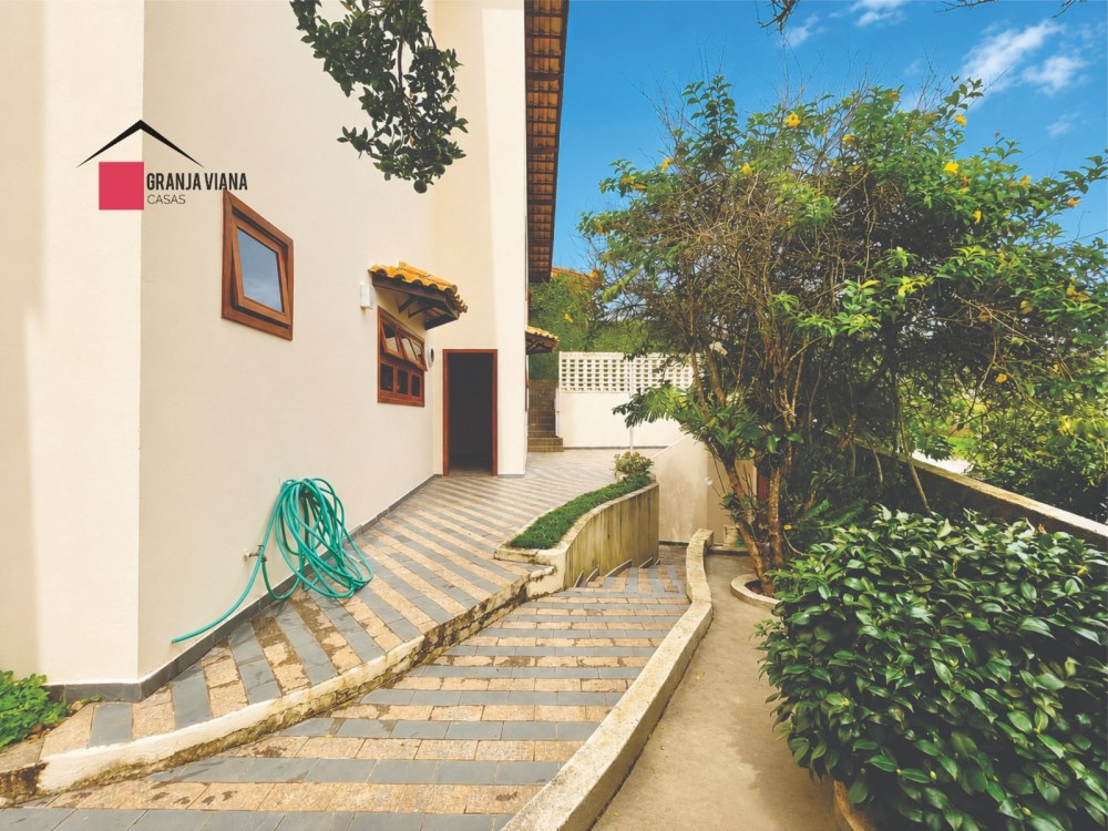 Casa com 4 dormitórios à venda, 356 m² por R$ 1.600.000,00 - Granja Viana - Carapicuíba/SP foto 8