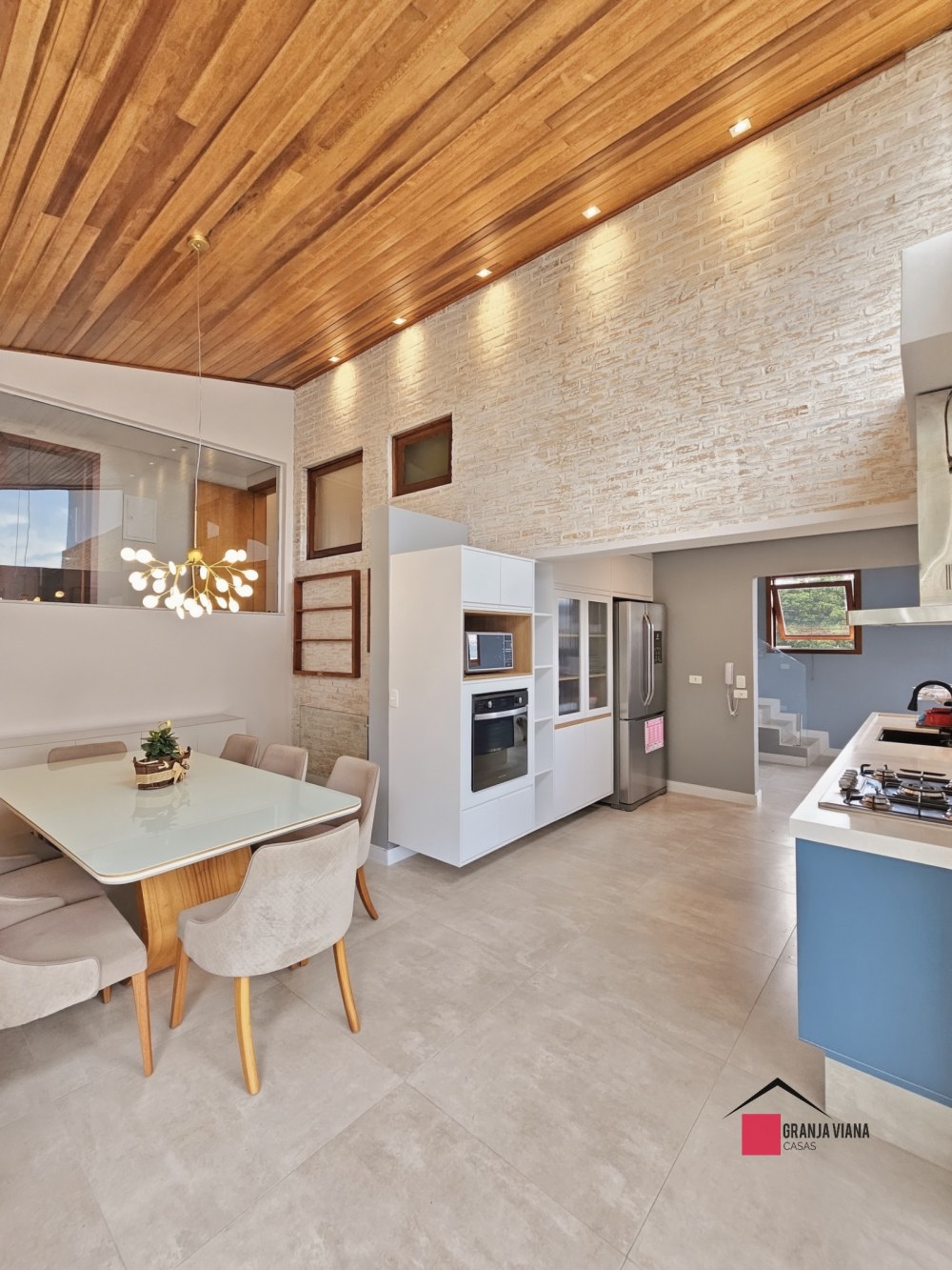Casa à venda 235 M2  no condomínio Vila Embaúba - Fazendinha Granja Viana - Cotia foto 11