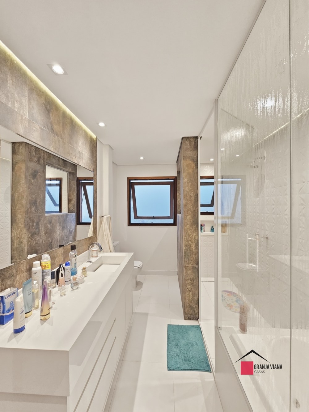 Casa à venda 235 M2  no condomínio Vila Embaúba - Fazendinha Granja Viana - Cotia foto 13