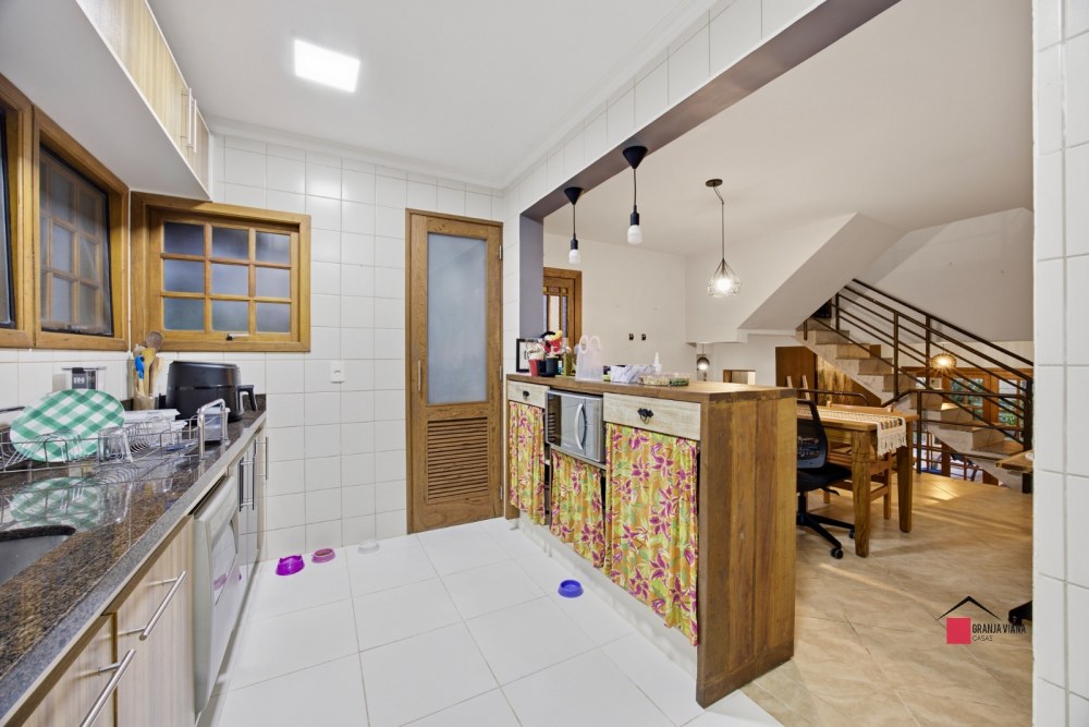 Casa com 3 dormitórios, sendo 1 suíte para venda - Granja Viana - Carapicuiba - SP foto 7