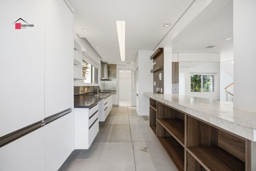 Casa a venda em condomínio fechado com 280M2 na melhor localização na Granja Viana próximo ao shopping foto 22