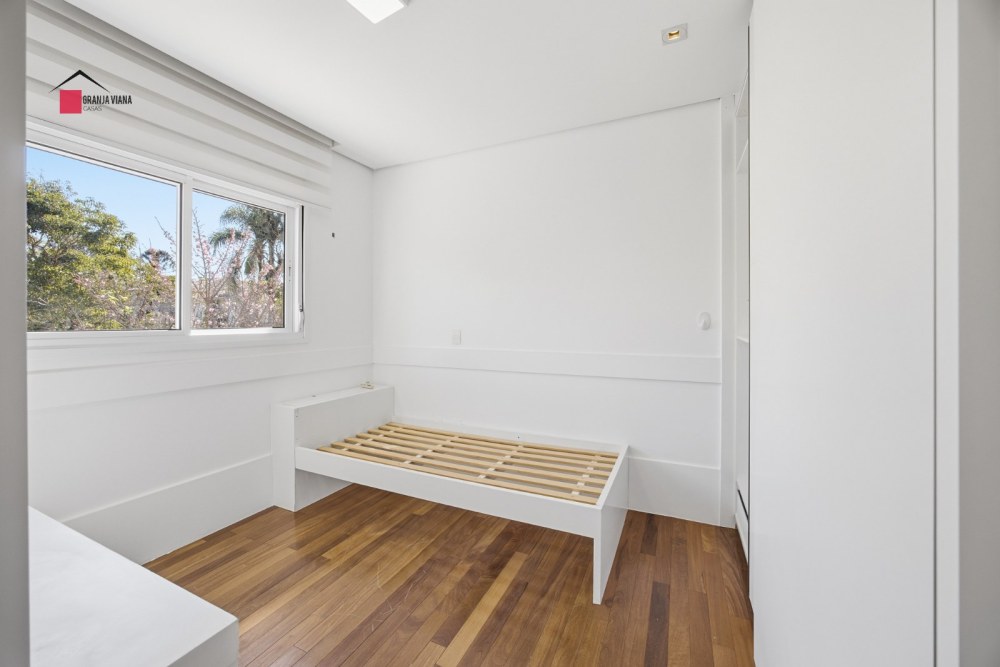 Casa a venda em condomínio fechado com 280M2 na melhor localização na Granja Viana próximo ao shopping foto 47