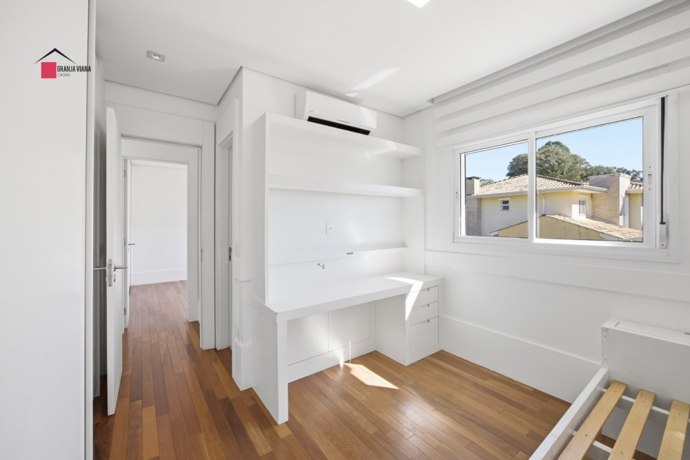 Casa a venda em condomínio fechado com 280M2 na melhor localização na Granja Viana próximo ao shopping foto 49