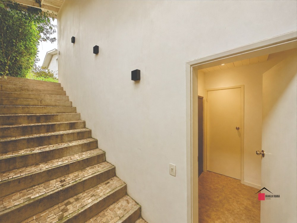 Casa de Alto Padrão à Venda na Granja Viana | 4 Suítes | Condomínio Fechado | Piscina e Sauna foto 14