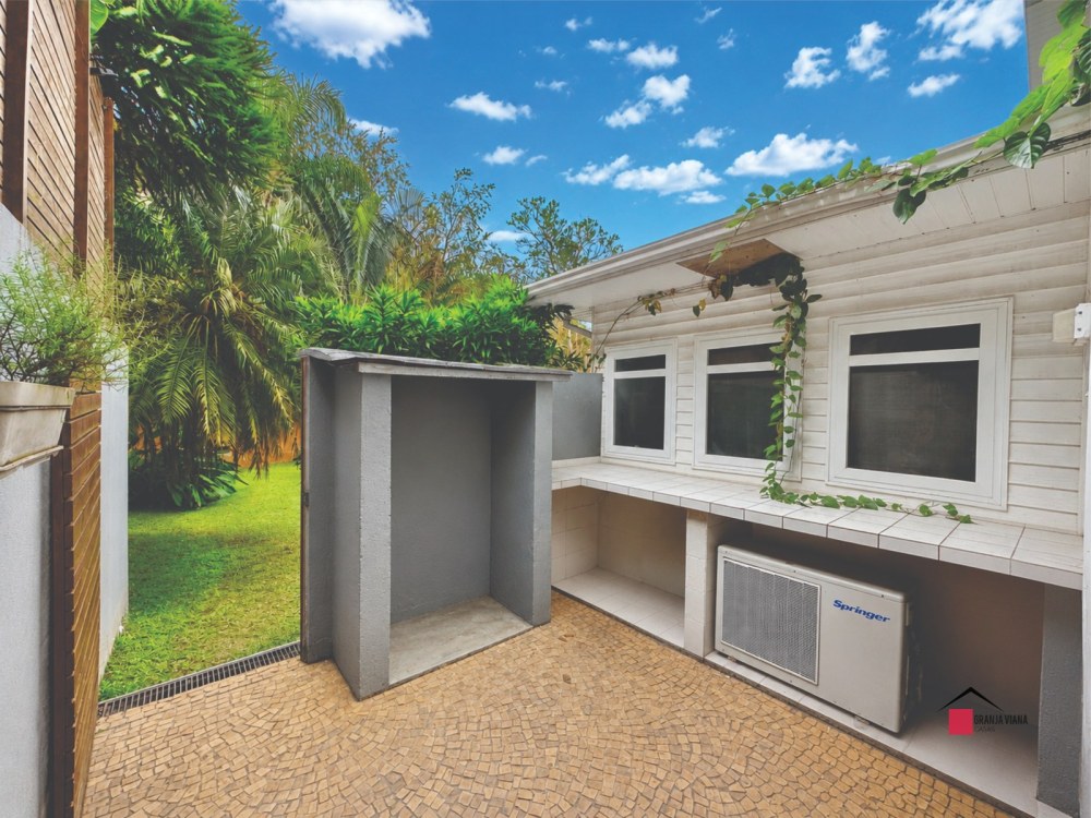 Casa de Alto Padrão à Venda na Granja Viana | 4 Suítes | Condomínio Fechado | Piscina e Sauna foto 18