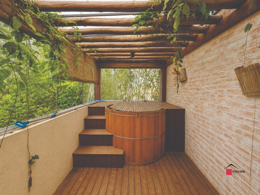 Casa de Alto Padrão à Venda na Granja Viana | 4 Suítes | Condomínio Fechado | Piscina e Sauna foto 23