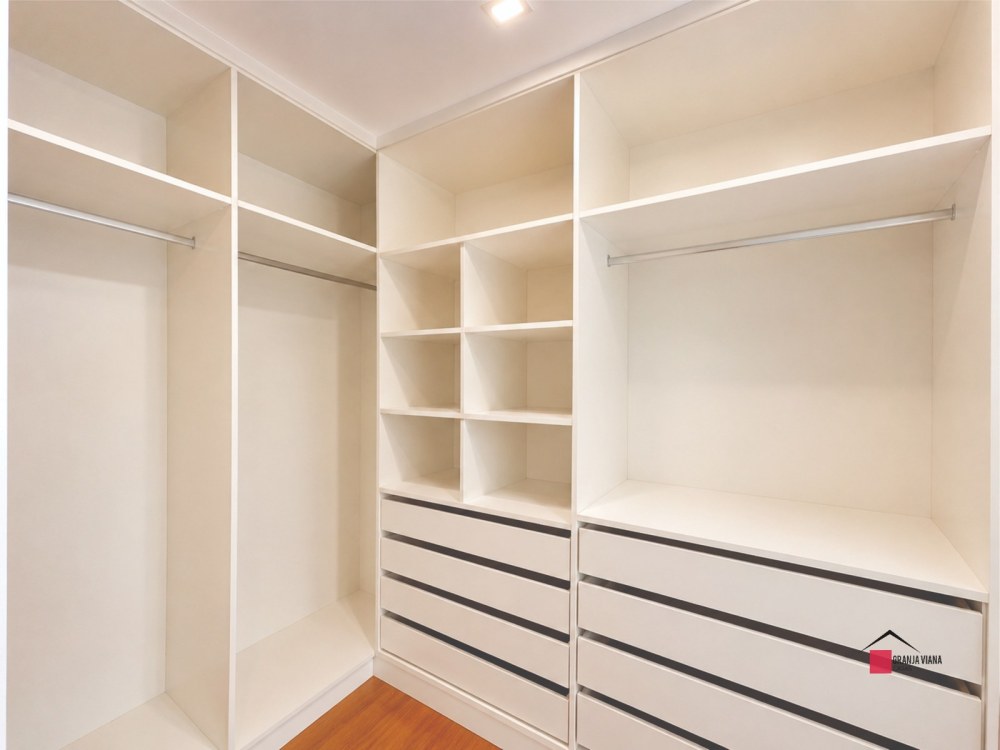 Casa de Alto Padrão à Venda na Granja Viana | 4 Suítes | Condomínio Fechado | Piscina e Sauna foto 60