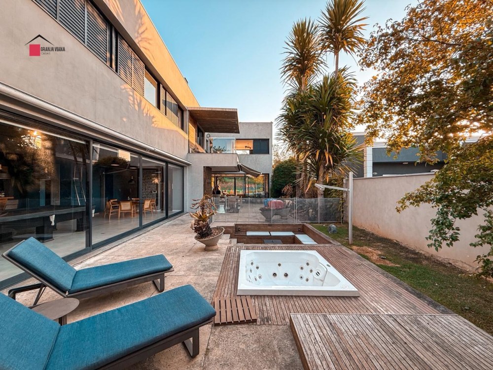 Casa de Alto Padrão à Venda no Reserva Santa Maria | 4 Suítes | 602 m² | Granja Viana foto 30