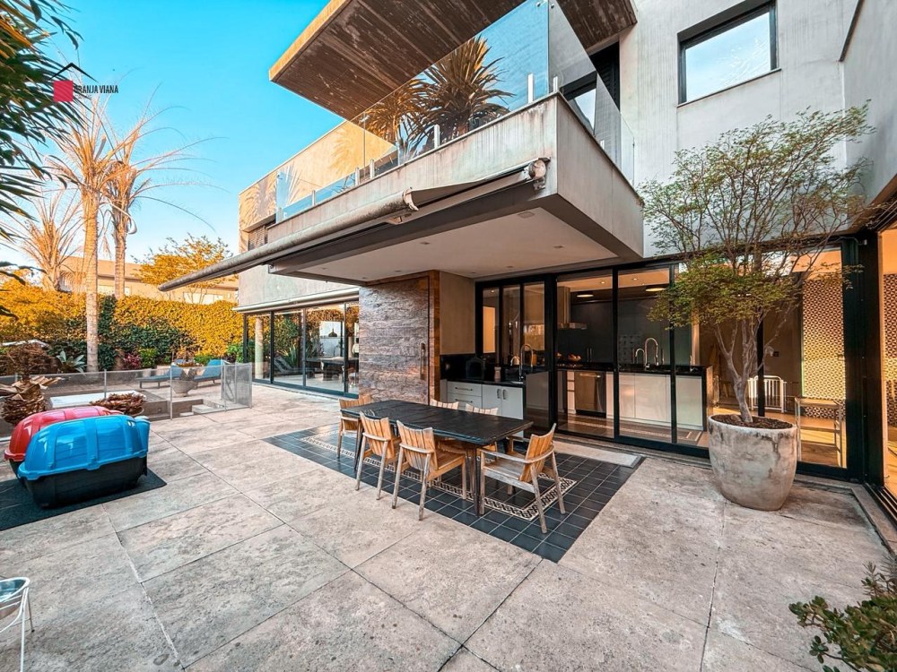 Casa de Alto Padrão à Venda no Reserva Santa Maria | 4 Suítes | 602 m² | Granja Viana foto 34