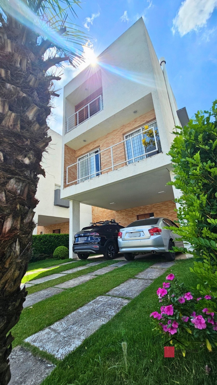 Casa de alto padrão à venda no condomínio Quinta da Vila Real, Granja Viana, 3 suítes, 4 vagas e 260m² de área. foto 8