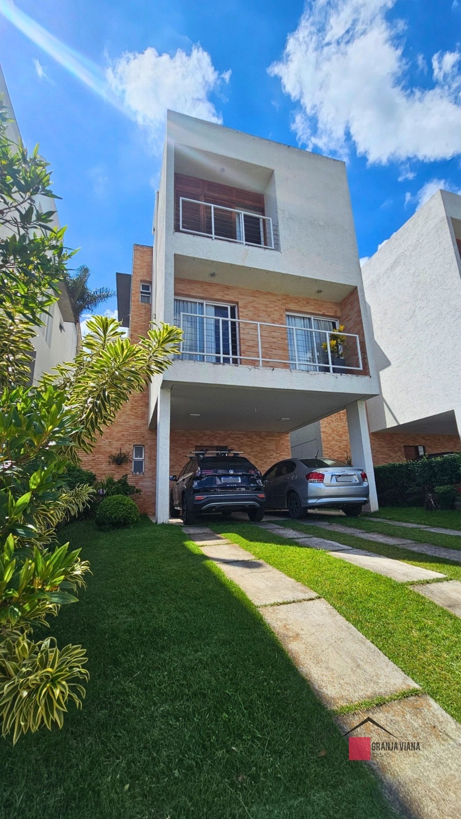 Casa de alto padrão à venda no condomínio Quinta da Vila Real, Granja Viana, 3 suítes, 4 vagas e 260m² de área. foto 29