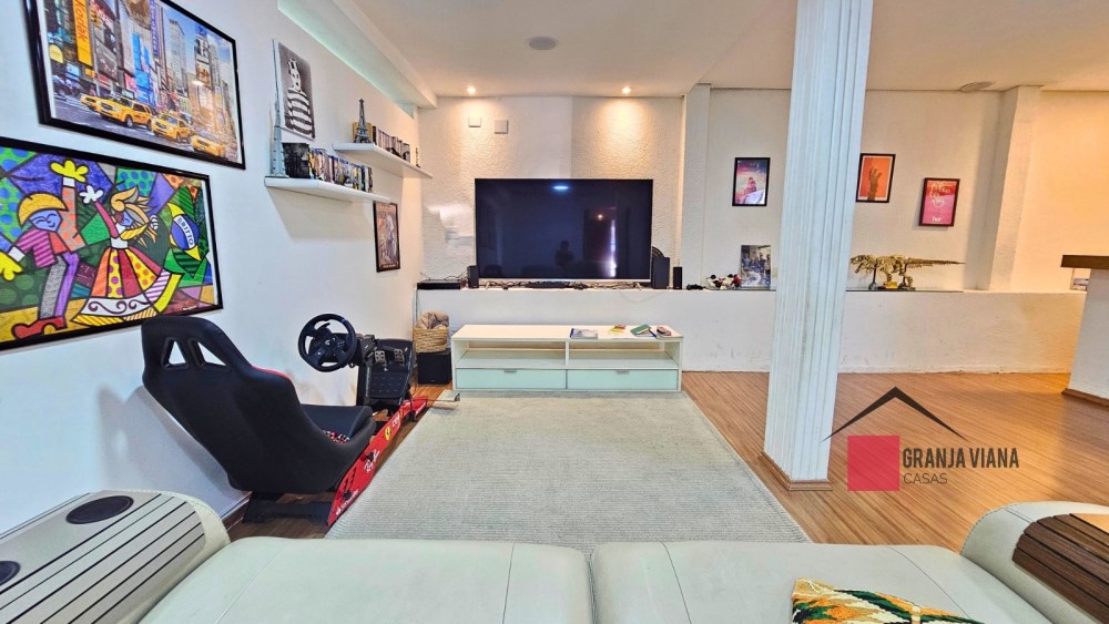 Casa de alto padrão à venda no condomínio Quinta da Vila Real, Granja Viana, 3 suítes, 4 vagas e 260m² de área. foto 34