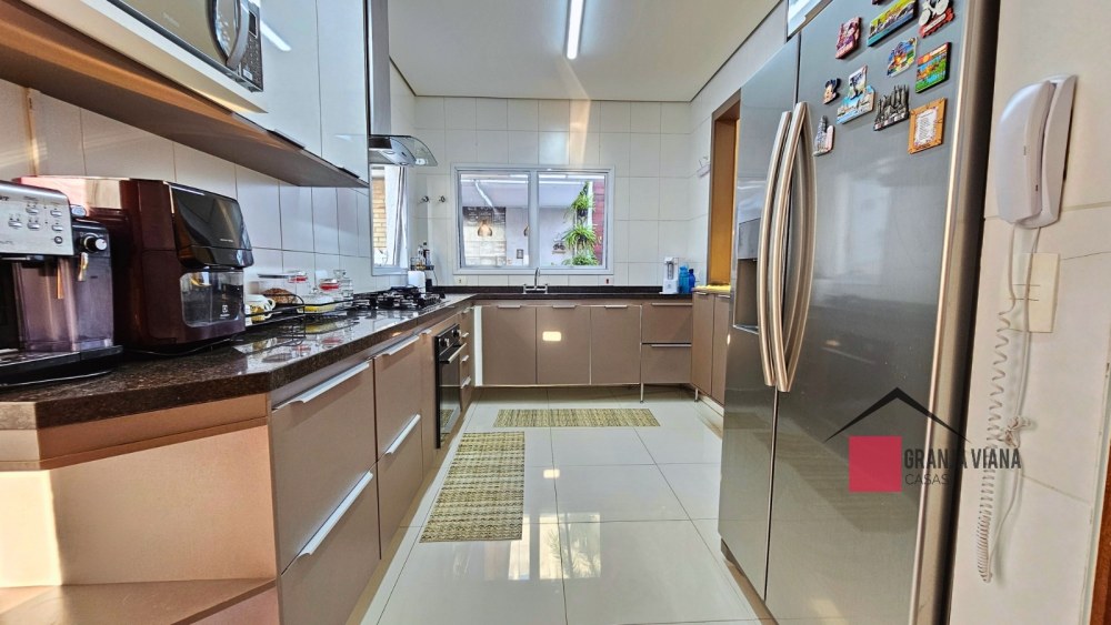 Casa de alto padrão à venda no condomínio Quinta da Vila Real, Granja Viana, 3 suítes, 4 vagas e 260m² de área. foto 37
