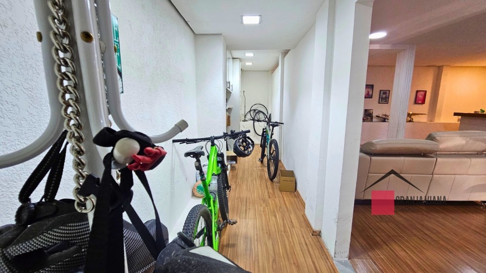 Casa de alto padrão à venda no condomínio Quinta da Vila Real, Granja Viana, 3 suítes, 4 vagas e 260m² de área. foto 42