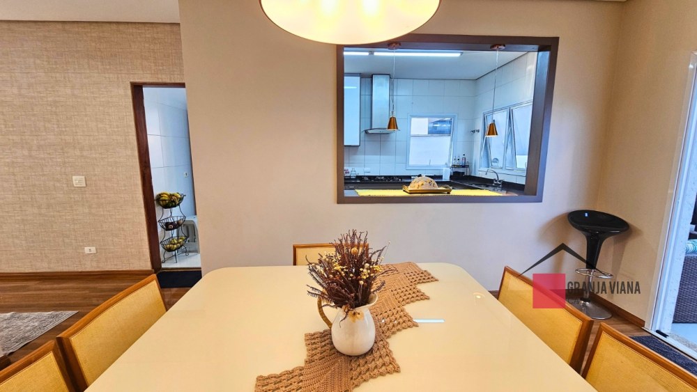Casa de alto padrão à venda no condomínio Quinta da Vila Real, Granja Viana, 3 suítes, 4 vagas e 260m² de área. foto 46