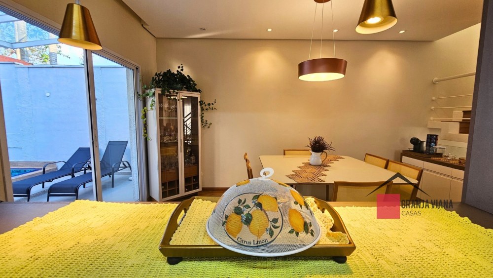 Casa de alto padrão à venda no condomínio Quinta da Vila Real, Granja Viana, 3 suítes, 4 vagas e 260m² de área. foto 49