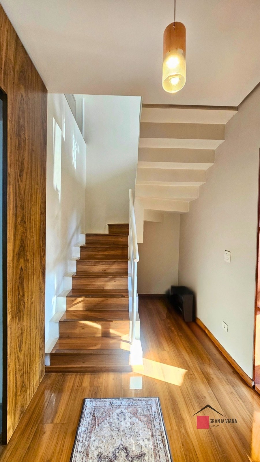 Casa de alto padrão à venda no condomínio Quinta da Vila Real, Granja Viana, 3 suítes, 4 vagas e 260m² de área. foto 58
