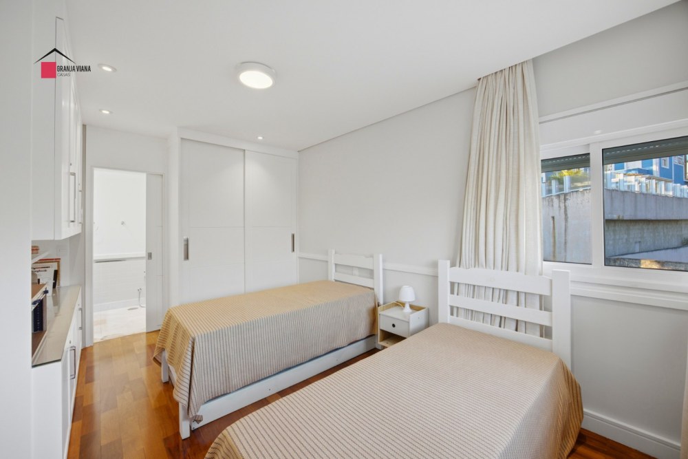 Casa com 5 dormitórios sendo 5 suítes para venda - Granja Viana - Carapicuíba - SP foto 52