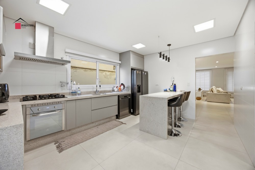 Casa à Venda no Condomínio Palm Hills Granja Viana | 4 Suítes, Área Gourmet e Escritório foto 11