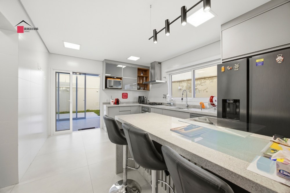 Casa à Venda no Condomínio Palm Hills Granja Viana | 4 Suítes, Área Gourmet e Escritório foto 10