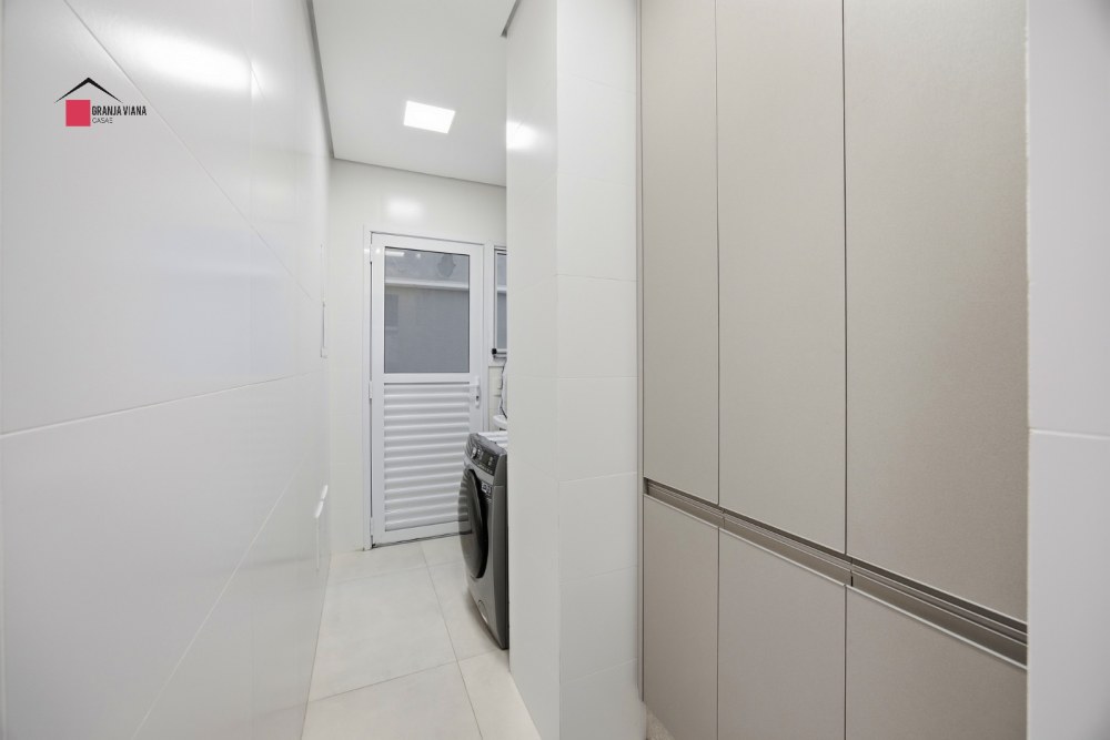 Casa à Venda no Condomínio Palm Hills Granja Viana | 4 Suítes, Área Gourmet e Escritório foto 13